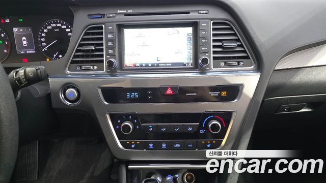 Hyundai Sonata 2017 — photo 14
