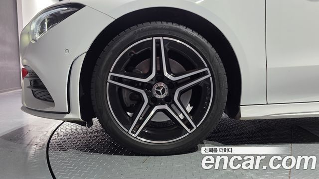 Mercedes-Benz CLA-Class 2022 — photo 5