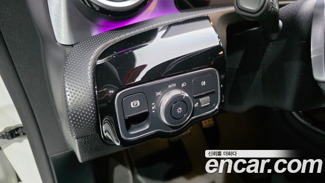 Mercedes-Benz CLA-Class 2022 — photo 12