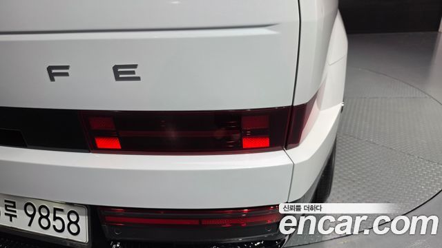 Hyundai Santafe 2024 — photo 9