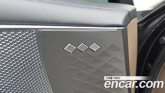 Kia K8 2022 — photo 30