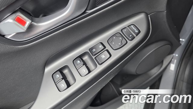 Hyundai Kona 2021 — photo 28