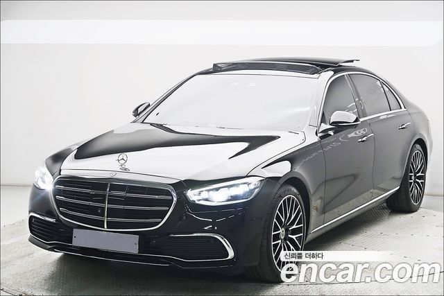 Mercedes-Benz S-Class 2022 — photo 1