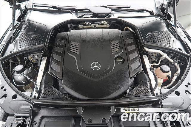 Mercedes-Benz S-Class 2022 — photo 6