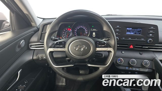 Hyundai AVANTE 2021 — photo 19