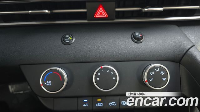 Hyundai AVANTE 2021 — photo 23