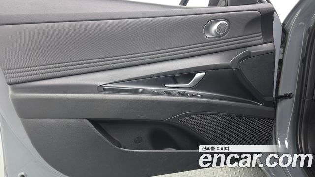 Hyundai AVANTE 2021 — photo 14