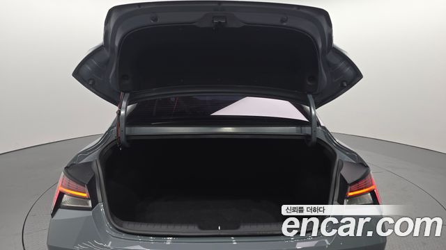 Hyundai AVANTE 2021 — photo 30