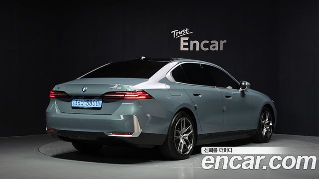 BMW i5 2024 — photo 2