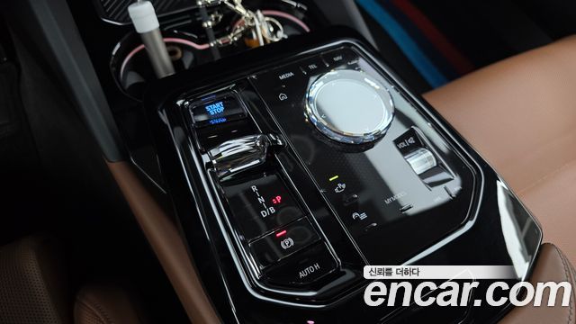 BMW i5 2024 — photo 9