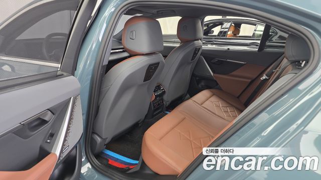 BMW i5 2024 — photo 11