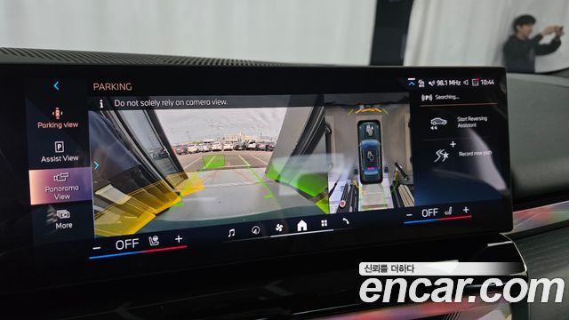 BMW i5 2024 — photo 12