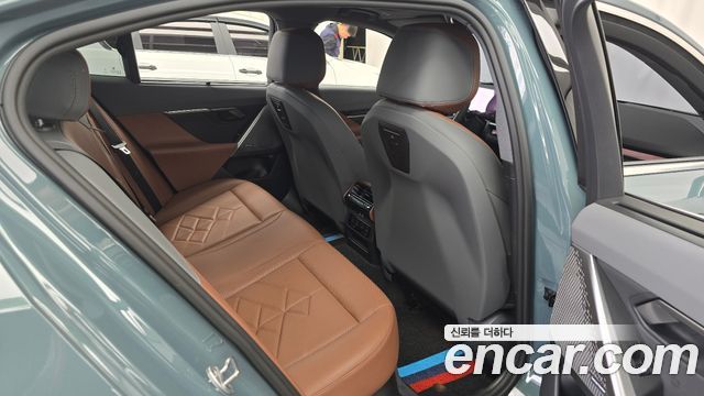 BMW i5 2024 — photo 15