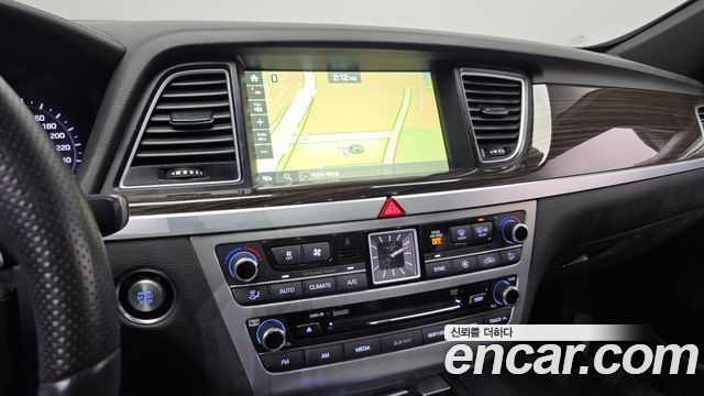 Genesis G80 2018 — photo 15