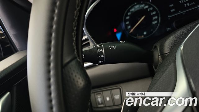 Genesis G70 2023 — photo 28