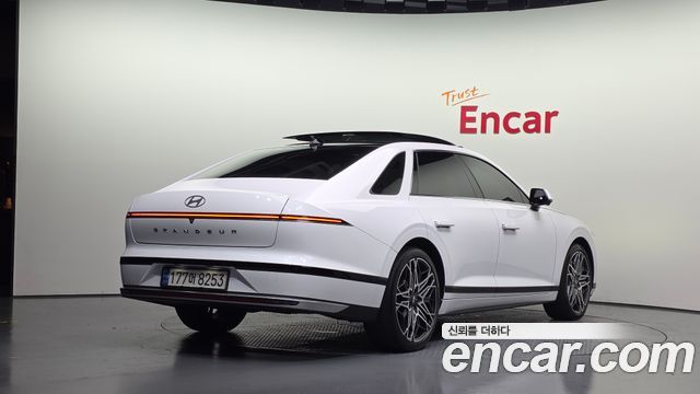 Hyundai Grandeur 2023 — photo 2