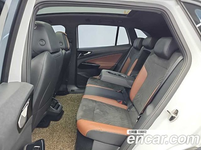 Volkswagen ID.4 2023 — photo 11