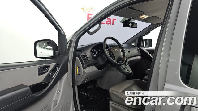Hyundai Starex 2016 — photo 13