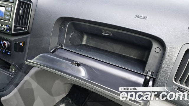 Hyundai Starex 2016 — photo 20