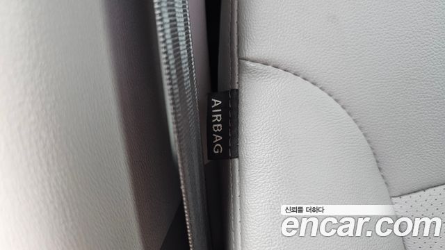 Hyundai Starex 2016 — photo 23