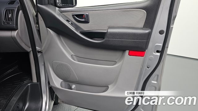 Hyundai Starex 2016 — photo 14