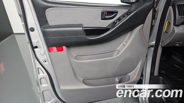 Hyundai Starex 2016 — photo 15