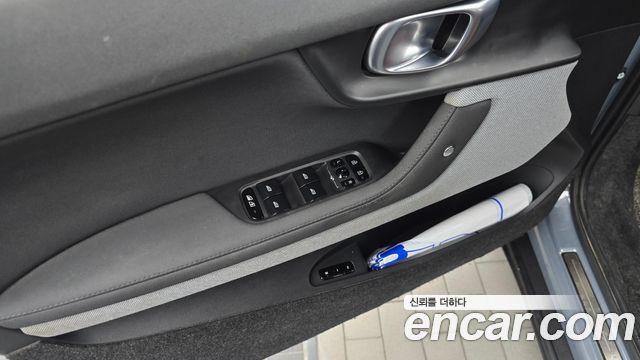 Polestar Polestar 2 2023 — photo 26
