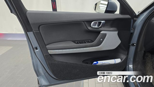 Polestar Polestar 2 2023 — photo 14