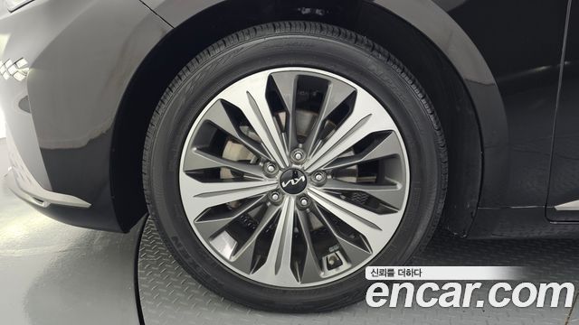 Kia K8 2022 — photo 5
