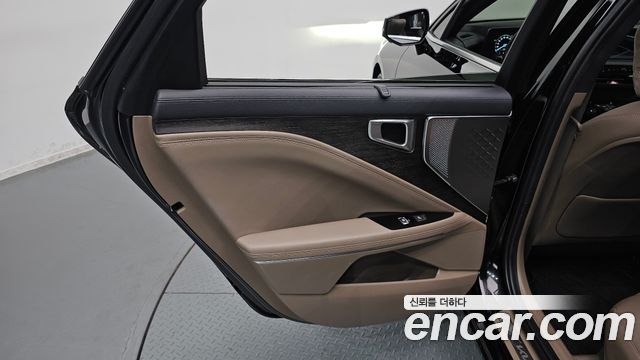 Kia K8 2022 — photo 15