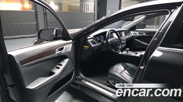 Genesis G80 2019 — photo 10