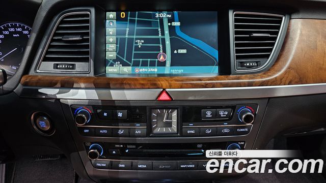Hyundai Genesis 2015 — photo 26