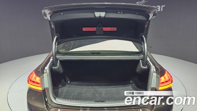 Hyundai Genesis 2015 — photo 36