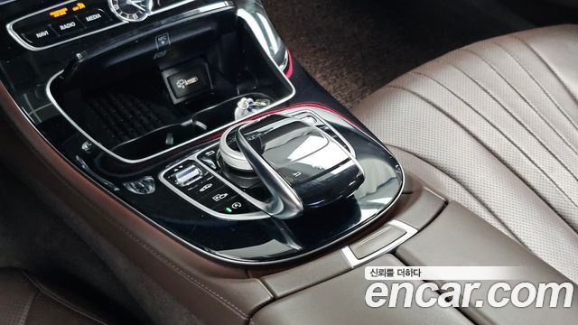 Mercedes-Benz CLS-Class 2019 — photo 9