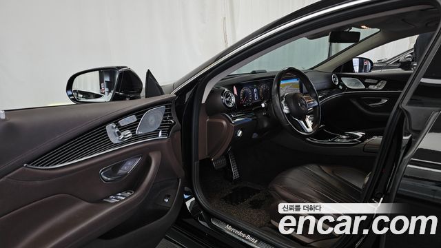 Mercedes-Benz CLS-Class 2019 — photo 10