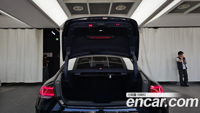 Mercedes-Benz CLS-Class 2019 — photo 20