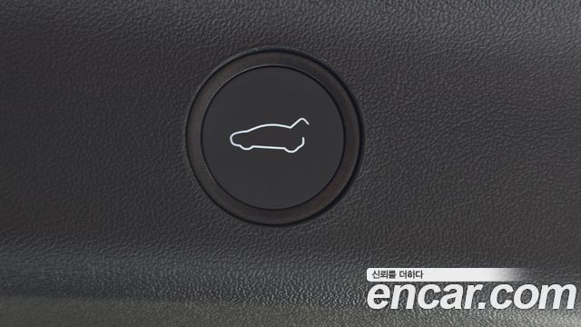 Tesla Model Y 2023 — photo 25