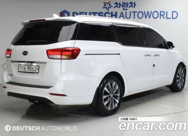 Kia Canival 2016 — photo 2
