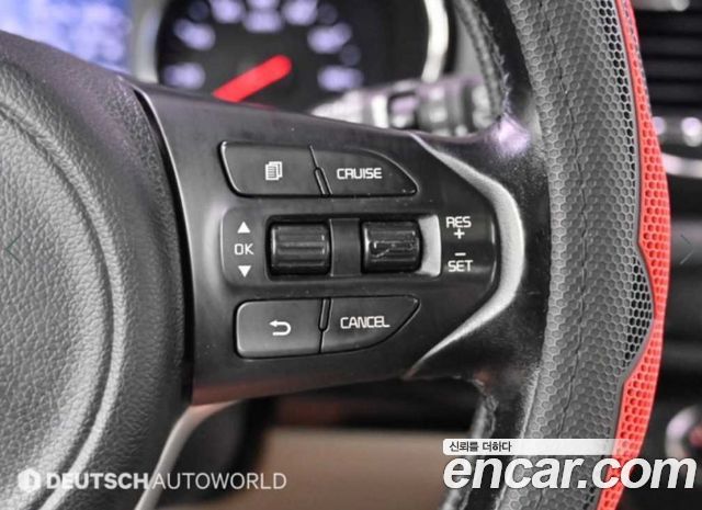 Kia Canival 2016 — photo 17