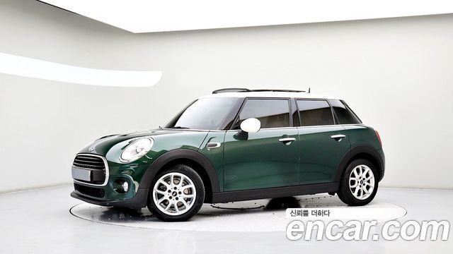 Mini Cooper 2018 — photo 3