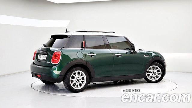 Mini Cooper 2018 — photo 4