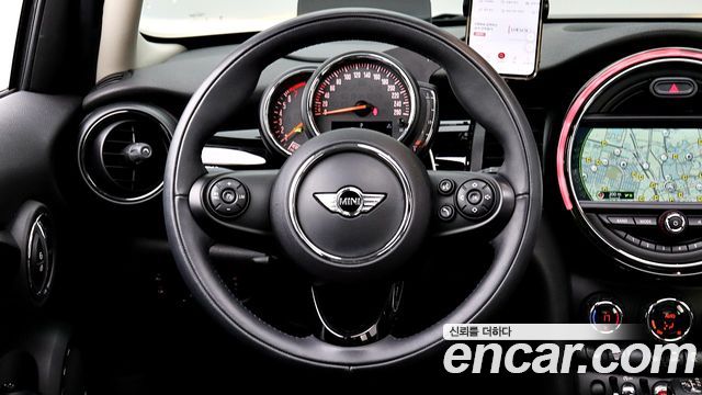 Mini Cooper 2018 — photo 12