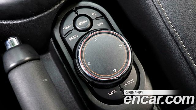 Mini Cooper 2018 — photo 16