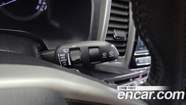KG Mobility Rexton 2019 — photo 23