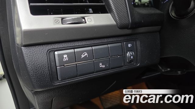 KG Mobility Rexton 2019 — photo 28