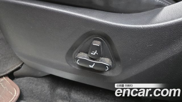 KG Mobility Rexton 2019 — photo 32