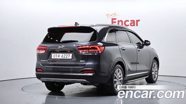 Kia Sorento 2017 — photo 2