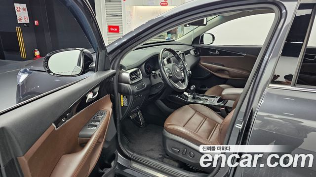 Kia Sorento 2017 — photo 13