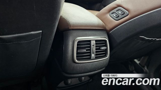 Kia Sorento 2017 — photo 25