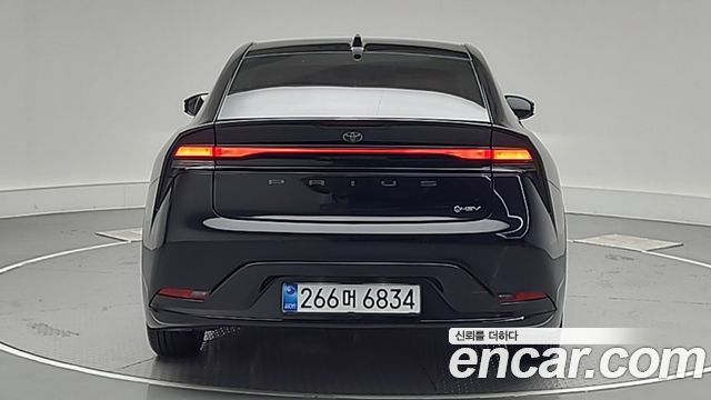 Toyota Prius 2026 — photo 4